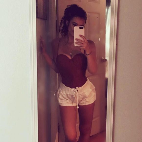 Meet your Posher, Colette - Picture 1 of 1